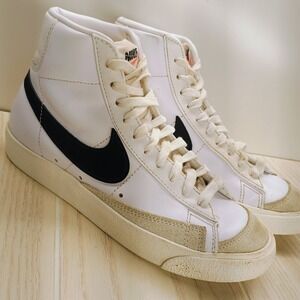 Nike GS Blazer Mid '77 White‎ Black Boys Size 7 DA4086-100 Old School Basketball